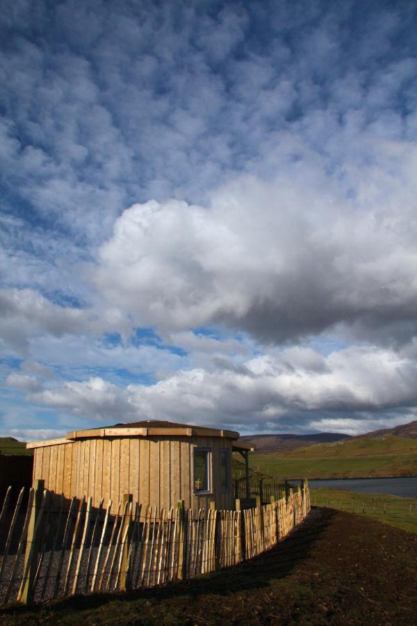 Skye Cabins Skeabost Dış mekan fotoğraf